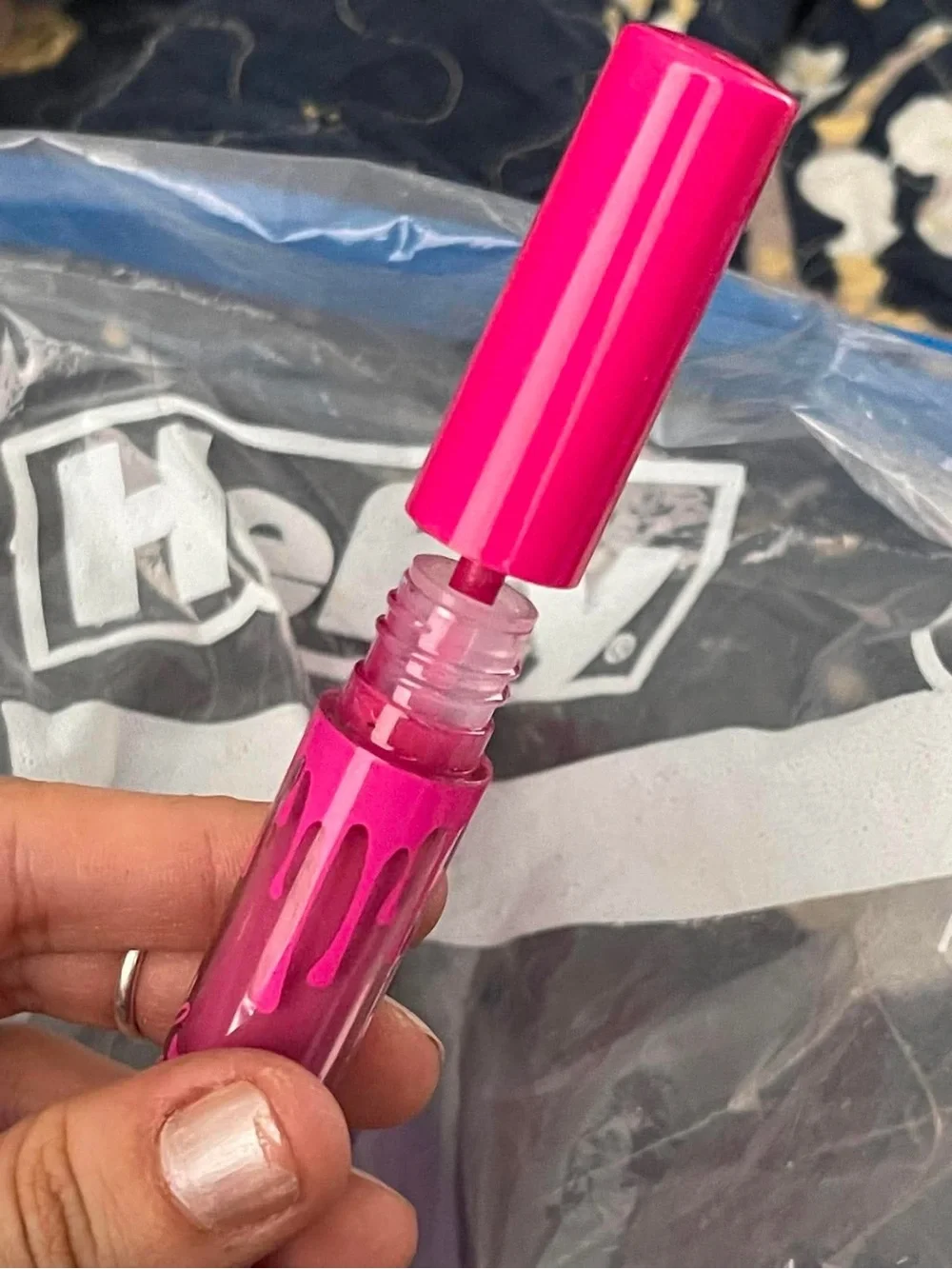 Kylie 21’st Birthday Collection Liquid Lipstick & Lip Liner Lip Kit- Tipsy